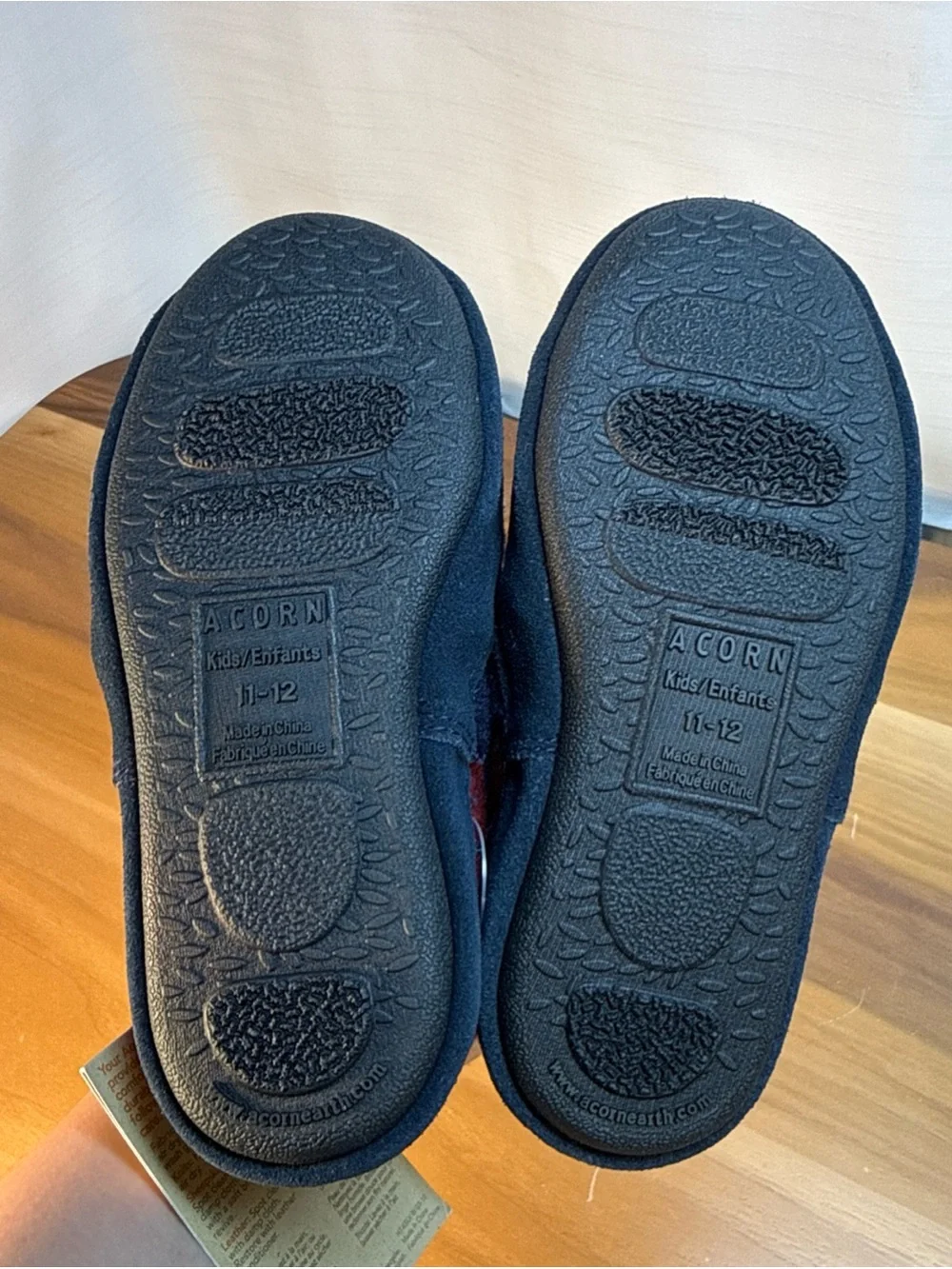 NWT Acorn Slippers Kids 11-12 Slip On Loafer Flats Blue & Burgundy  Stripes